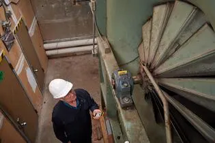 تصویری از یک ابزار اندازهگیری کیفیت توان